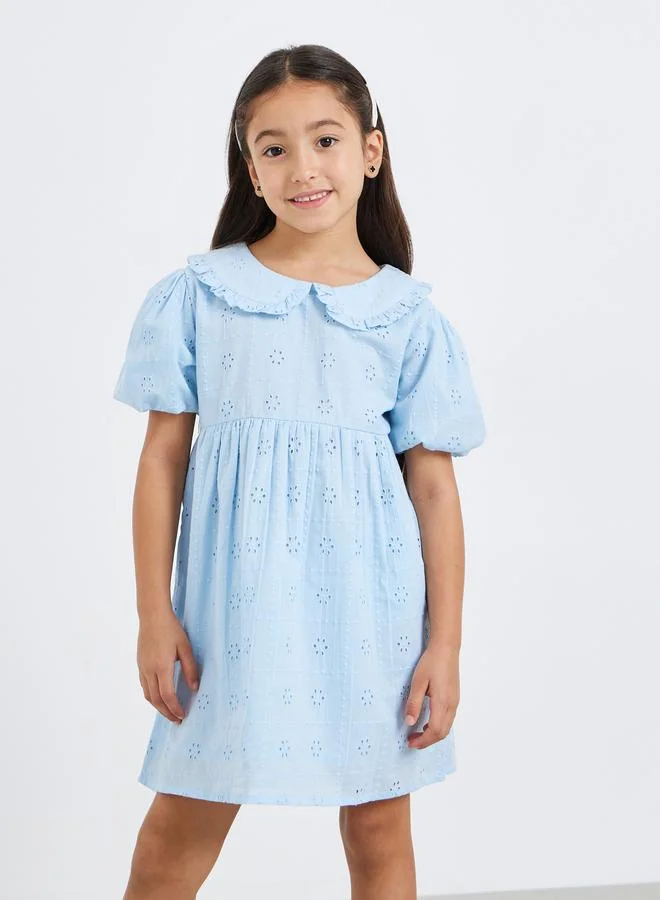 ستايلي فستان قصير بأكمام منفوخة وتطريز شيفلي للبنات